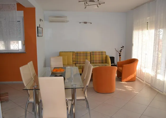 Diklo Apartment *