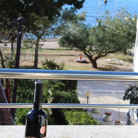 Diklo Apartman Zára